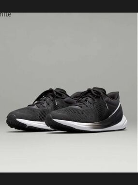 Lululemon Blissfeel Womens Running Shoe Black / Black / White Size 5